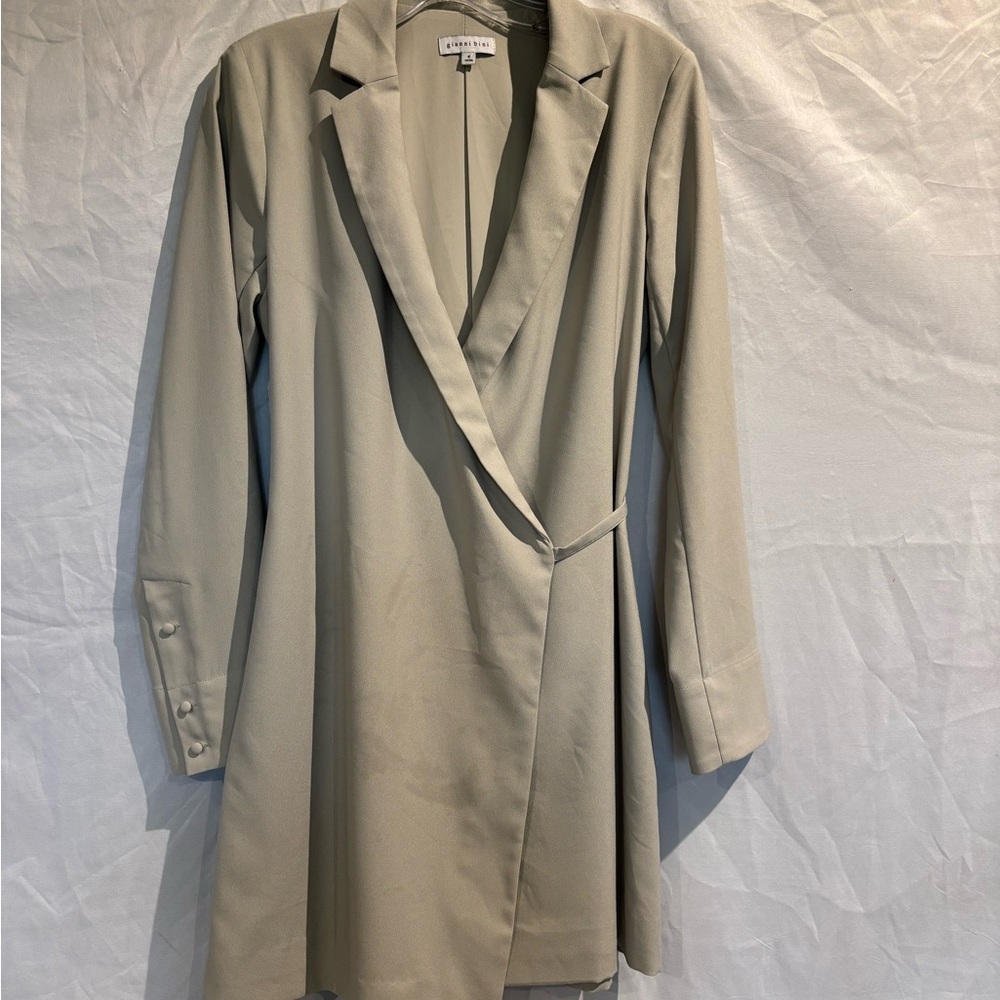 Gianni Bini Cream Long Blazer Dress